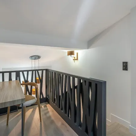 Moderne A 1550 Avec Parking Et Wifi - Fr-1-562-66 Apartamento