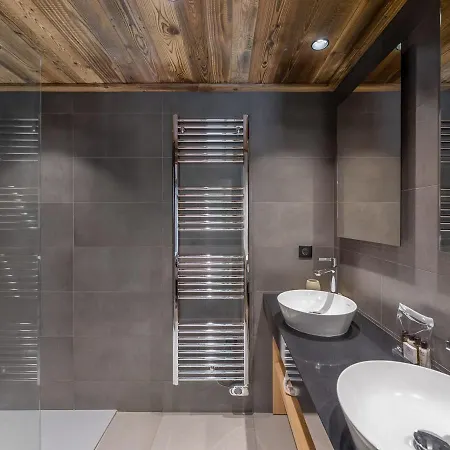 Moderne A 1550 Avec Parking Et Wifi - Fr-1-562-66