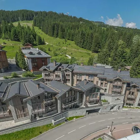 Daire Moderne A 1550 Avec Parking Et Wifi - Fr-1-562-66 Courchevel